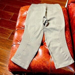 Lulu lemon pants in good condition.